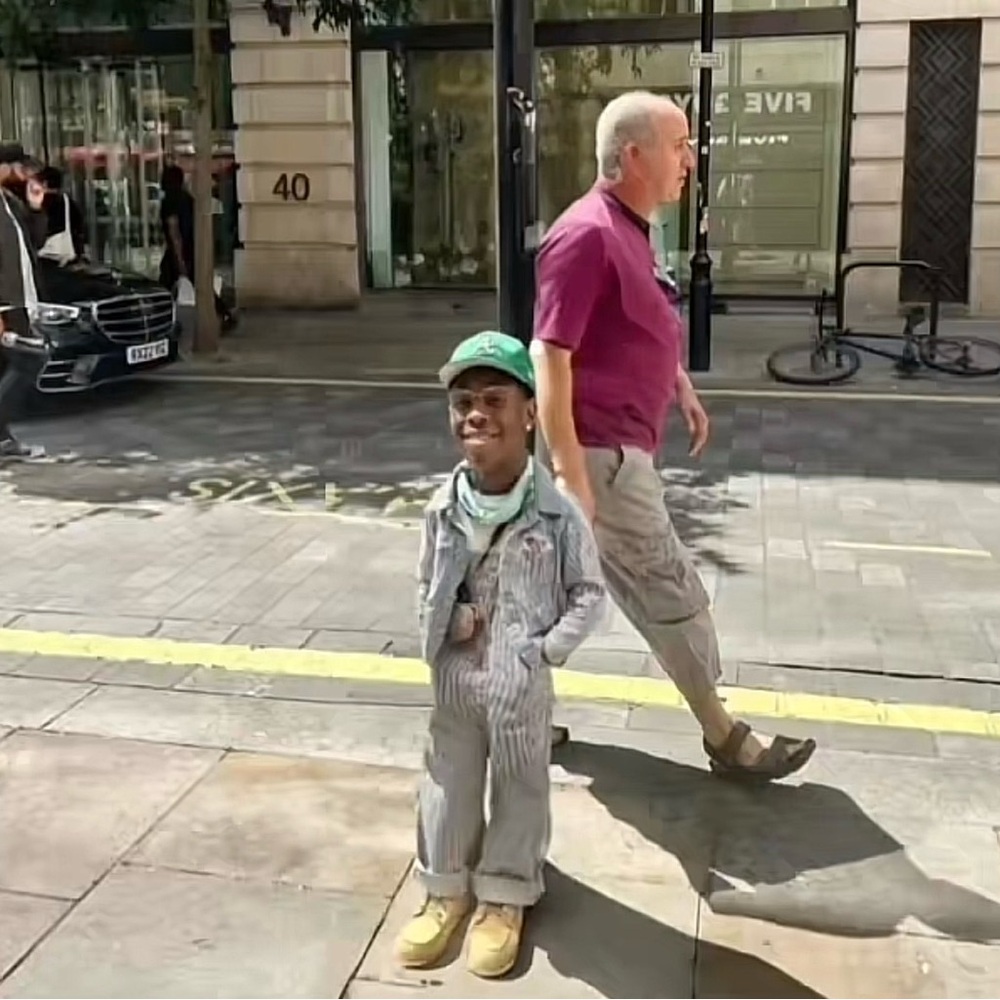 Meet your Posher, Alexander